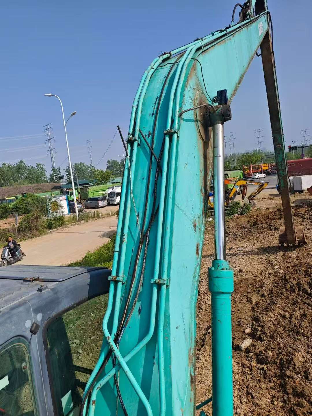 Buy Kobelco SK210 Used Excavator / 7 Buy Kobelco SK210 Used Excavator / 7