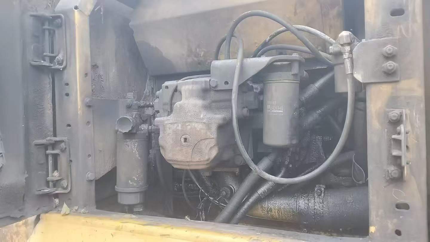 Buy Komatsu PC240-6 Used Excavator / 3 Buy Komatsu PC240-6 Used Excavator / 3