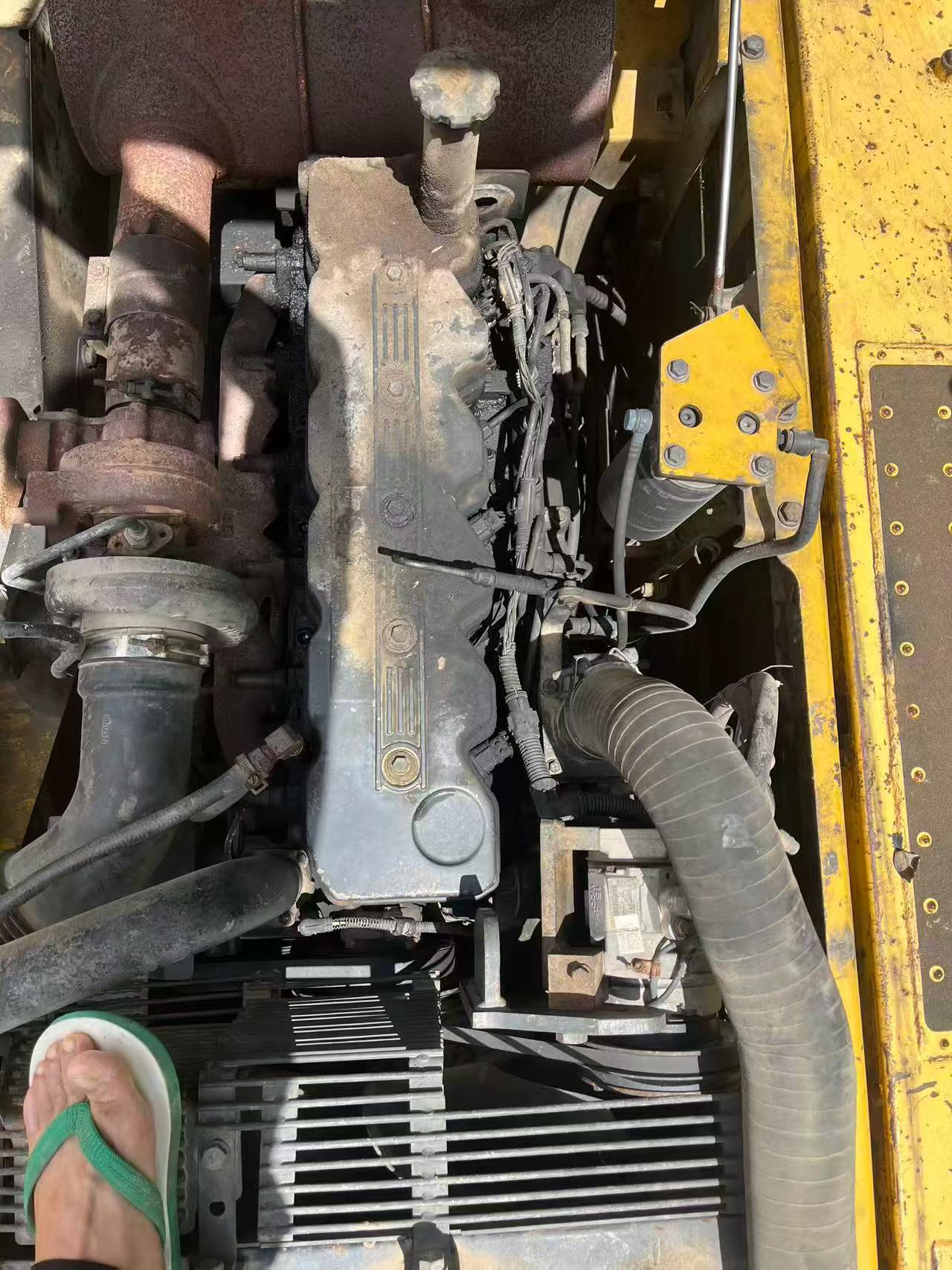 Buy Komatsu PC200-8 Used Excavator / 2