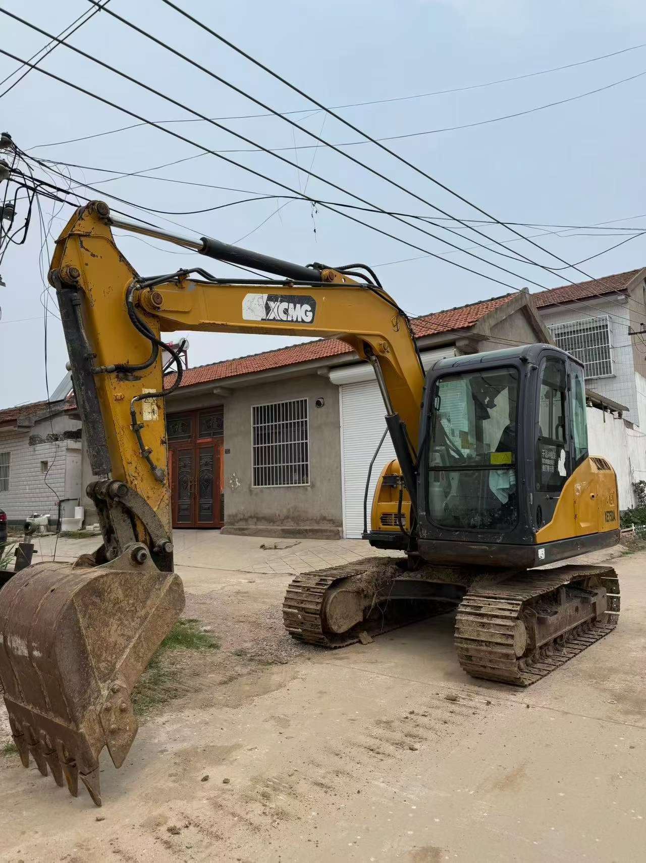 Buy XCMG XE75C Used Excavator / 9