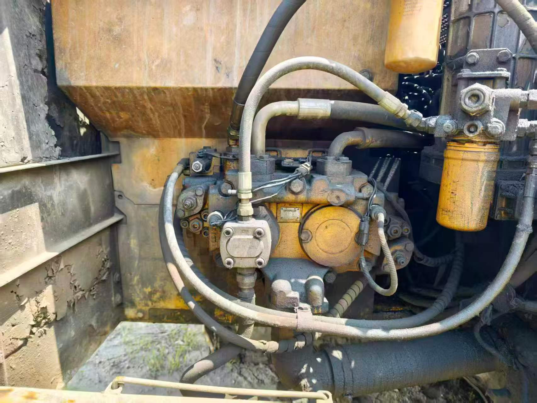 Buy Caterpillar 320C Used Excavator / 6 Buy Caterpillar 320C Used Excavator / 6