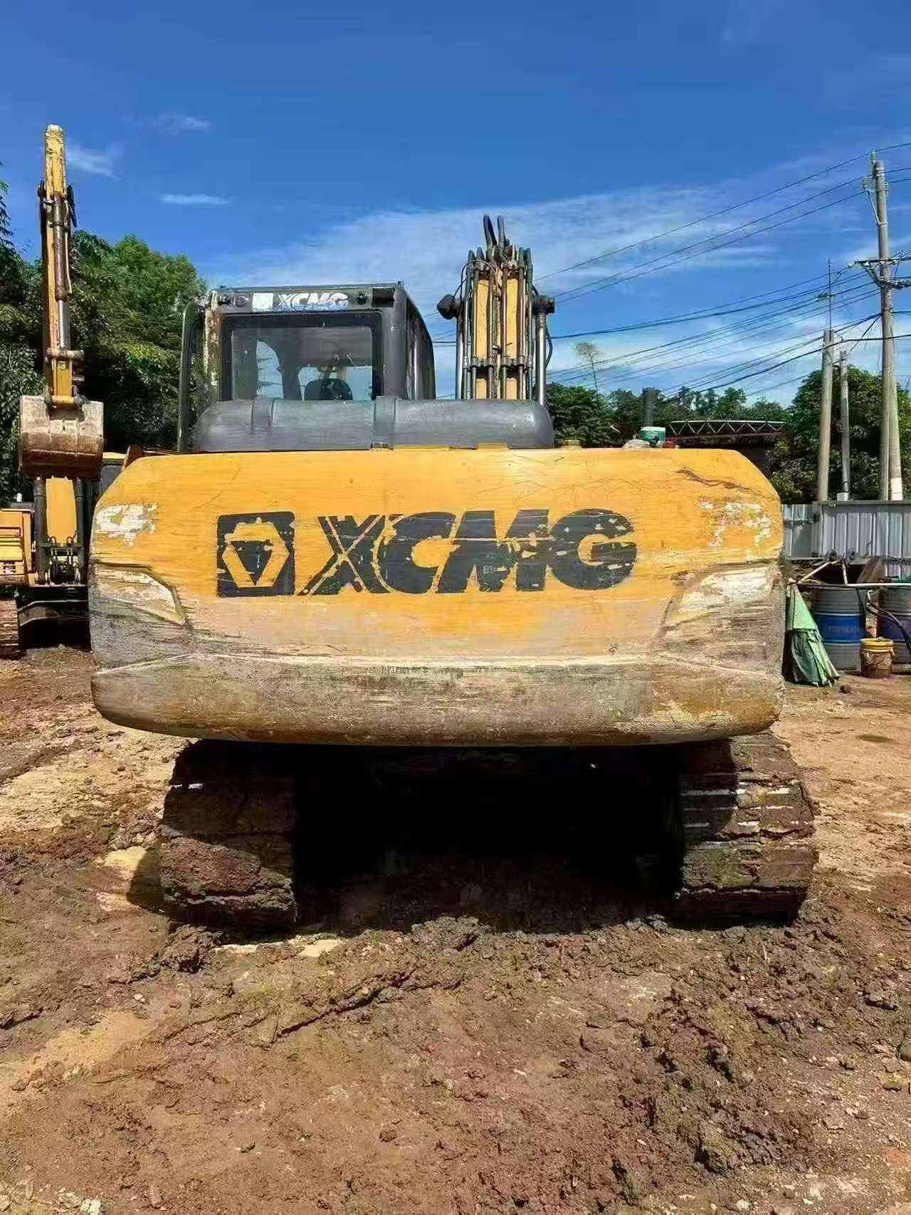 Buy XCMG XE135B Used Excavator / 4