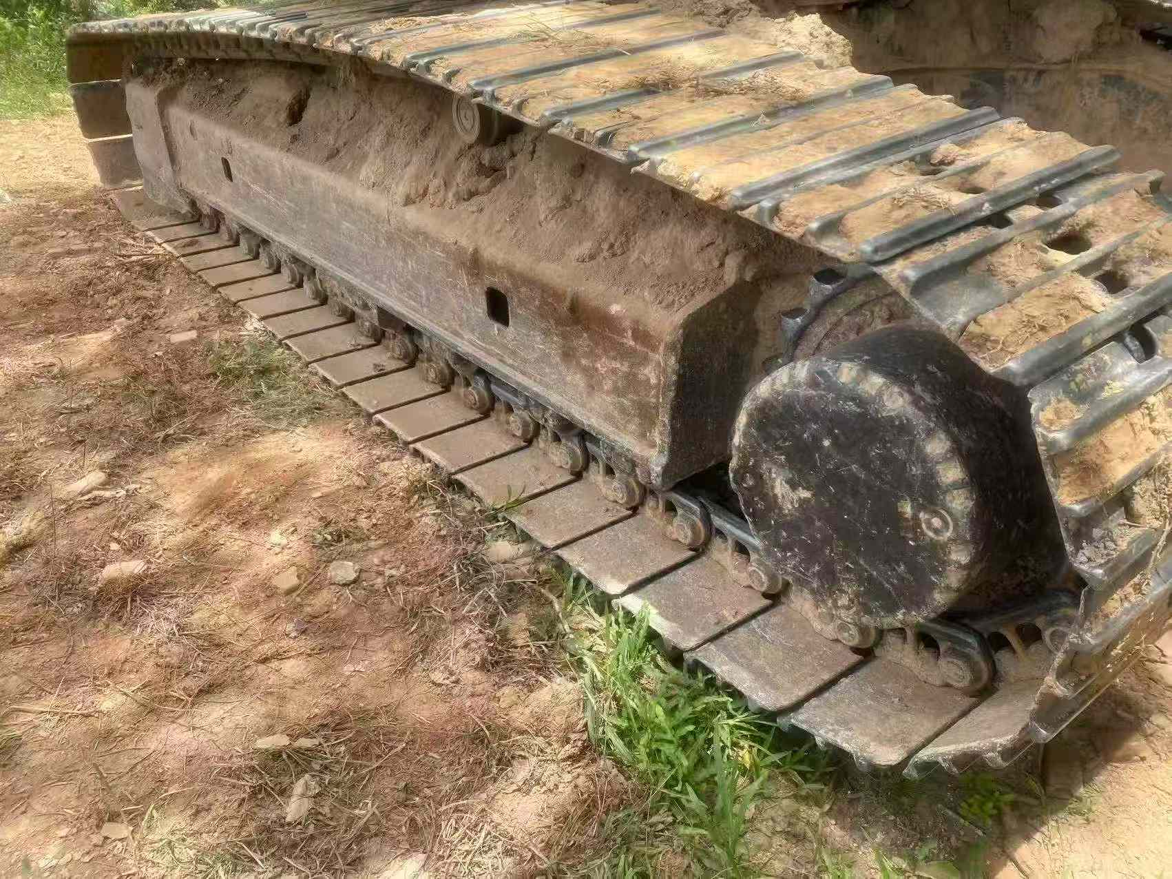 Buy Kobelco SK200-2 Used Excavator / 7 Buy Kobelco SK200-2 Used Excavator / 7