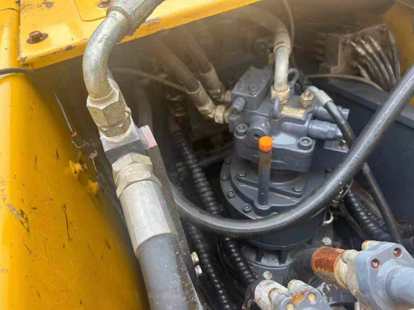Buy XCMG XE200 Used Excavator / 9