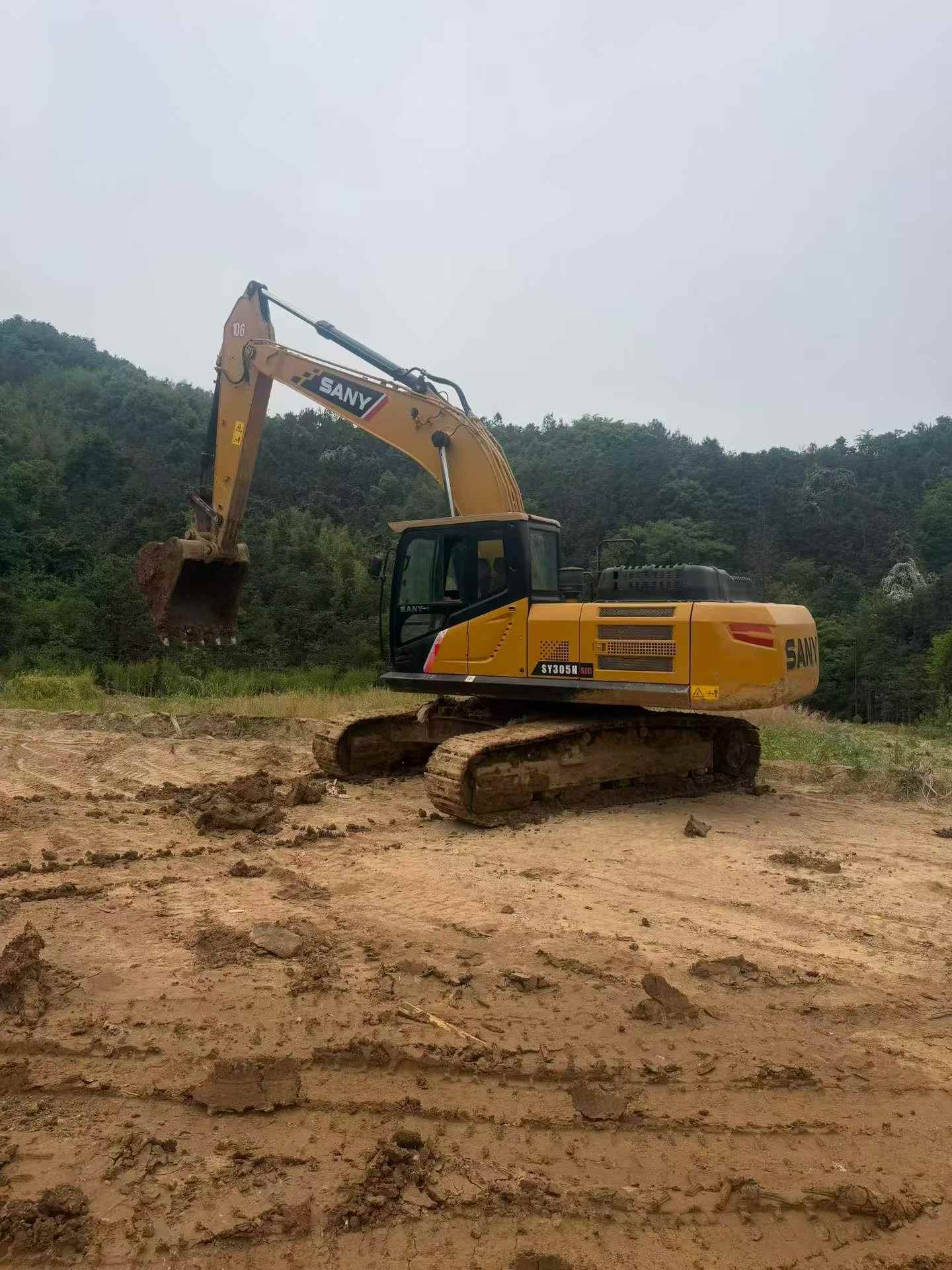 Buy Sany SY245H Used Excavator / 4