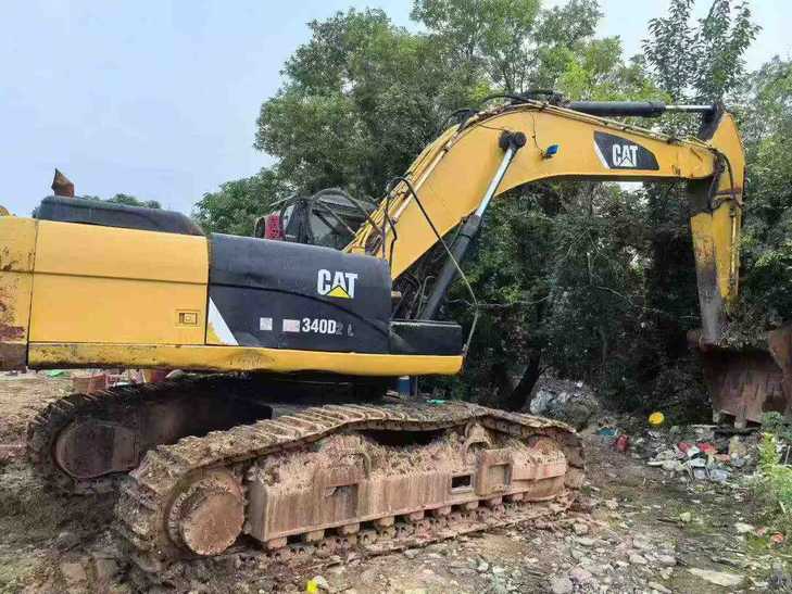 Buy Caterpillar 340D2L Used Excavator / 1