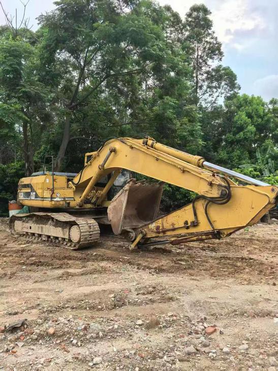 Buy Caterpillar 320V2 Used Excavator / 1