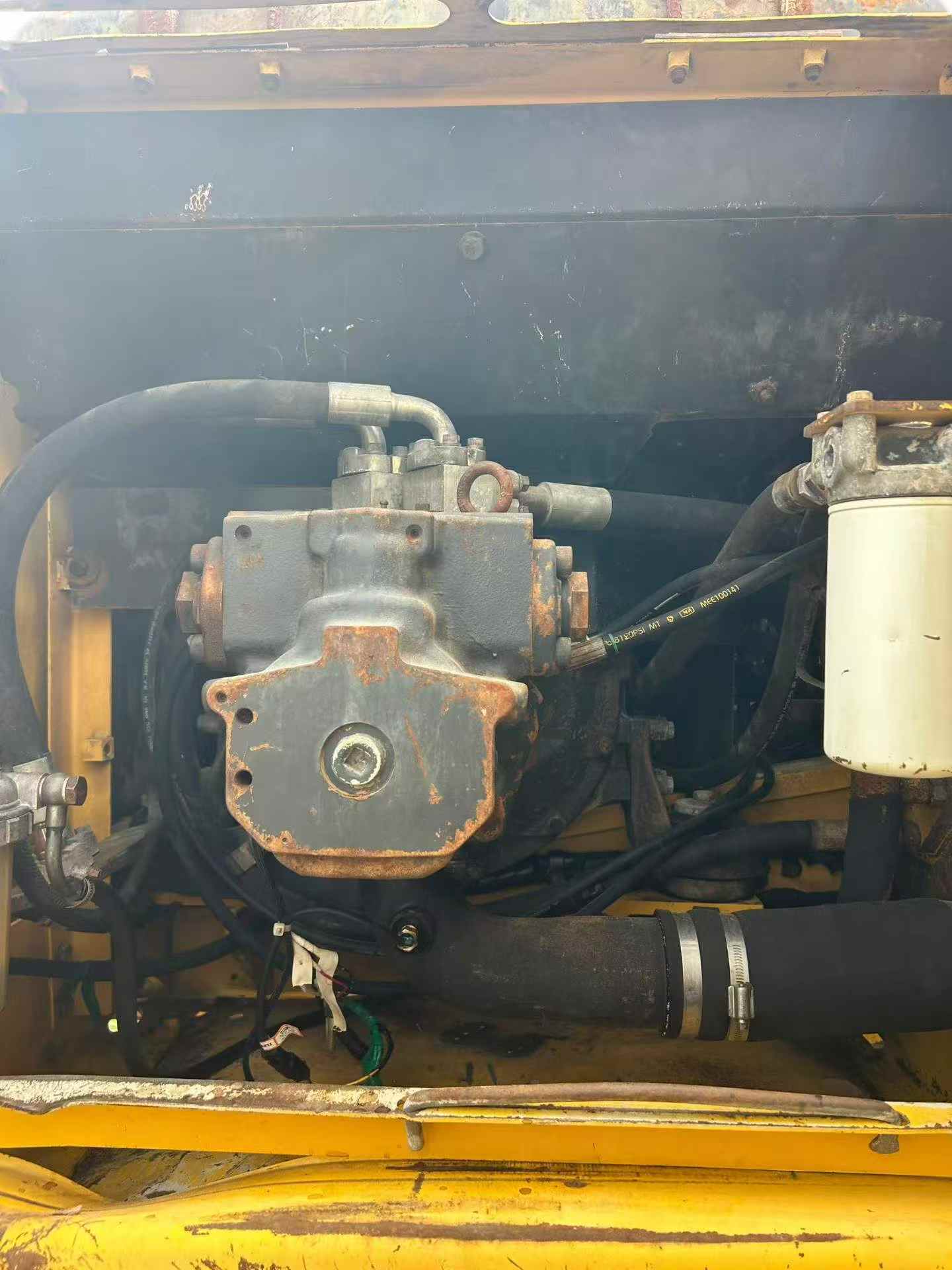 Buy Komatsu PC200-7 Used Excavator / 5