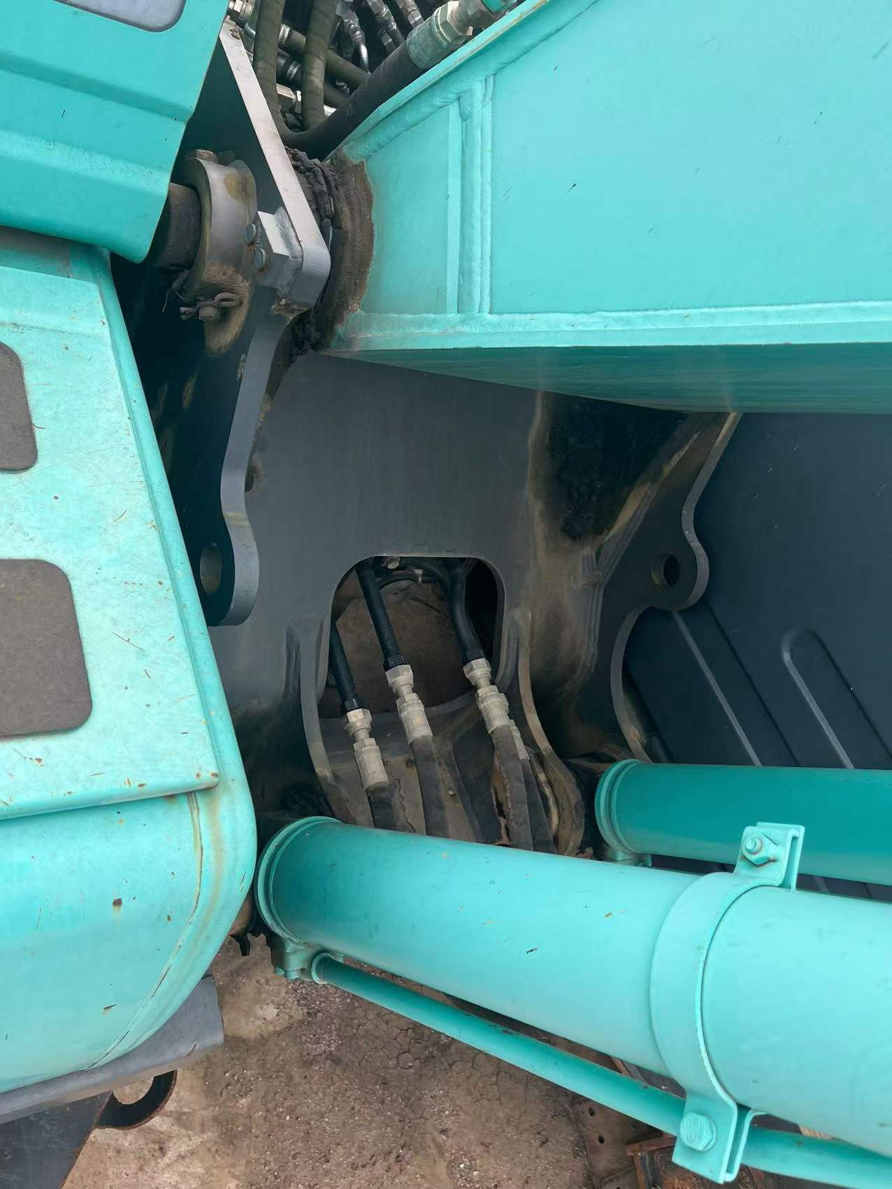 Buy Kobelco SK140 Used Excavator / 6 Buy Kobelco SK140 Used Excavator / 6