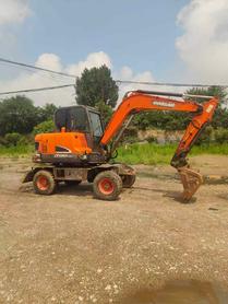 Buy Doosan DH60 Used Excavator / 3 Buy Doosan DH60 Used Excavator / 3