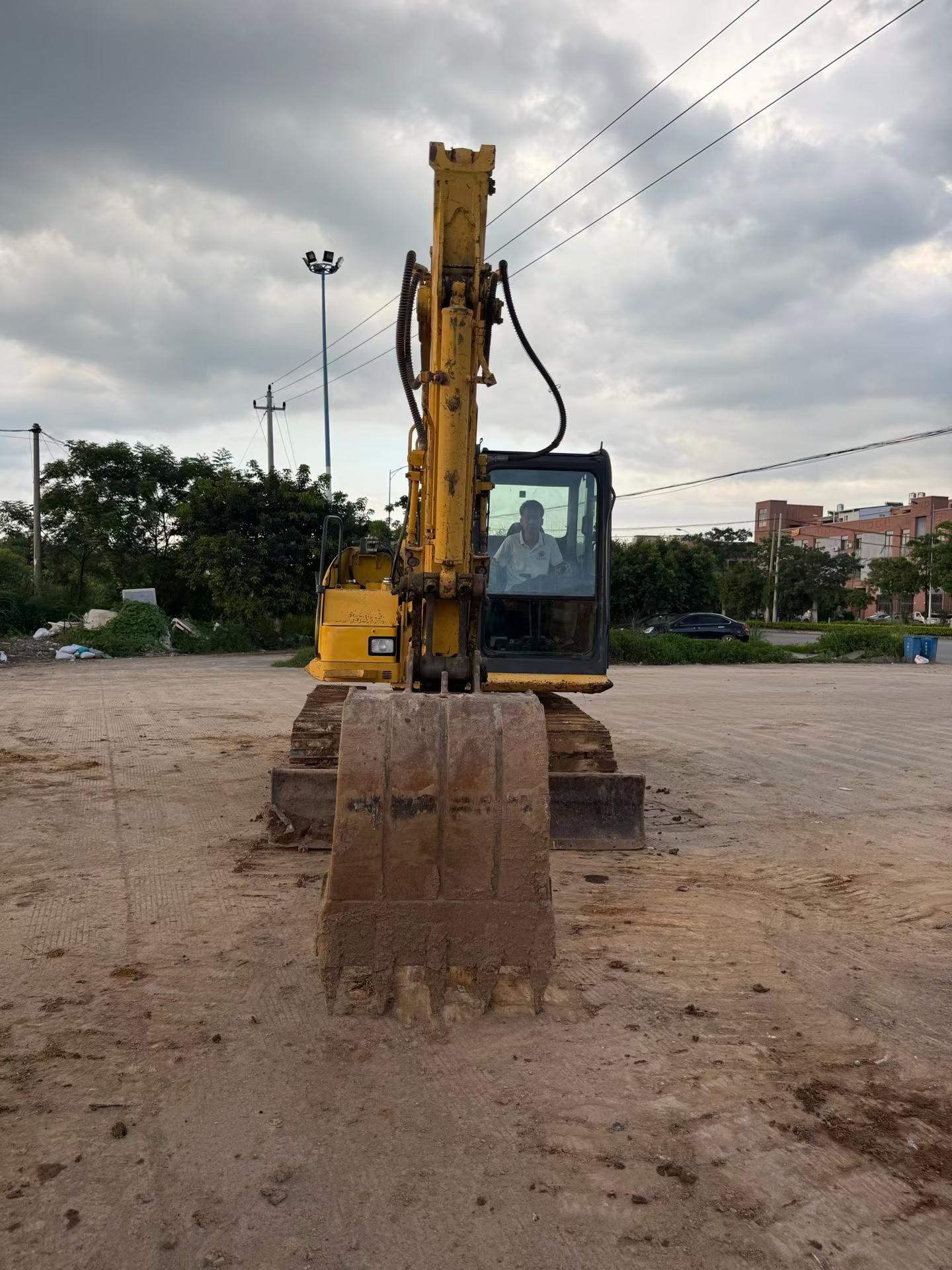 Buy Komatsu PC70-8 Used Excavator / 2