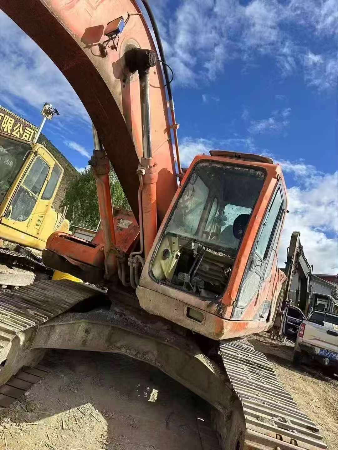 Buy Doosan DH225-7 Used Excavator / 7