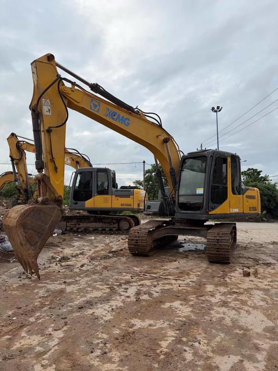 Buy XCMG XE135B Used Excavator / 1