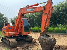 Buy Doosan DH80 Used Excavator / 5 Buy Doosan DH80 Used Excavator / 5