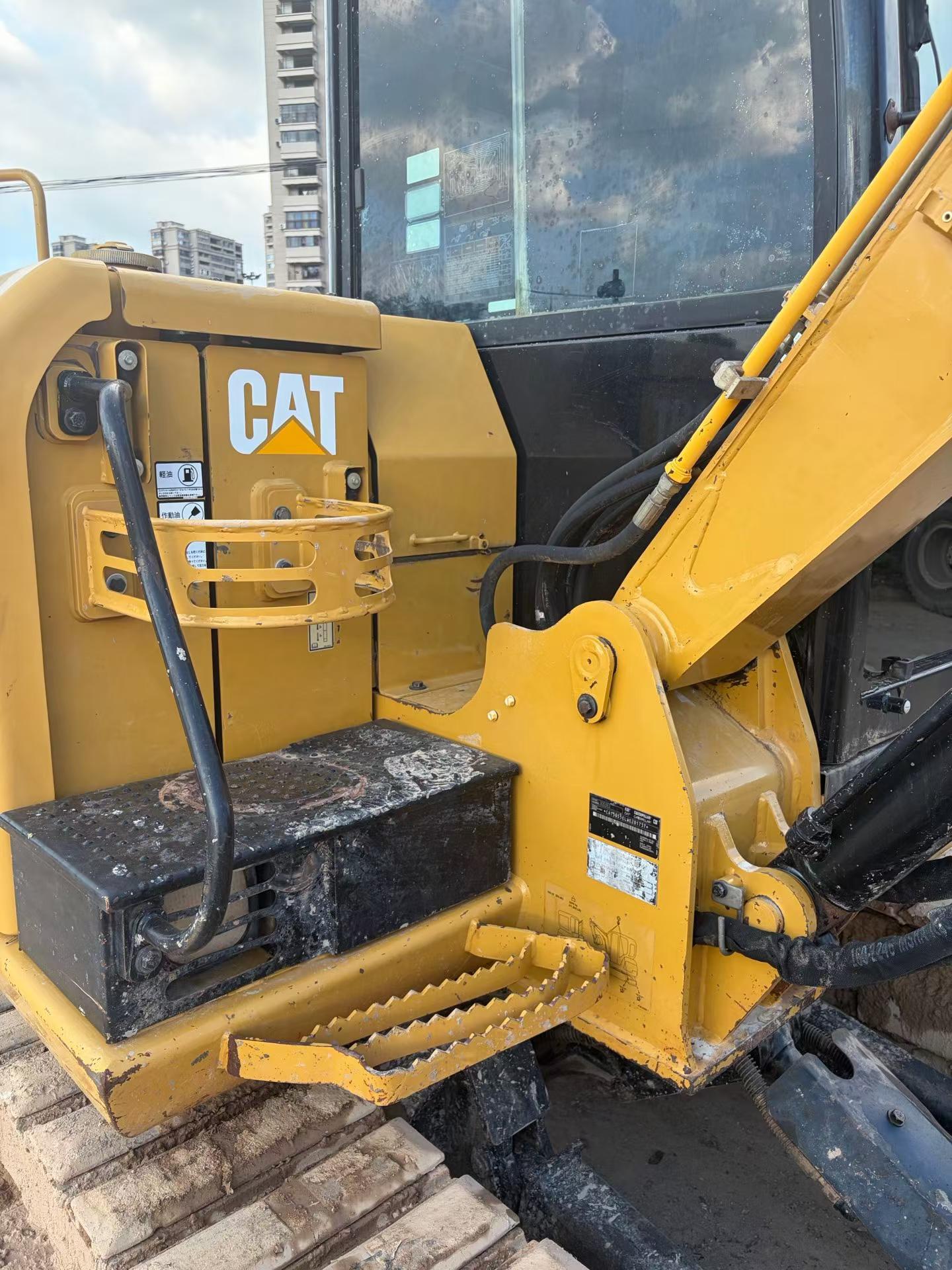 Buy Caterpillar 305.5 Used Excavator / 9