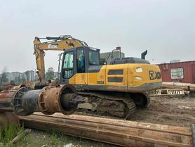 Buy XCMG XE200 Used Excavator / 2 Buy XCMG XE200 Used Excavator / 2