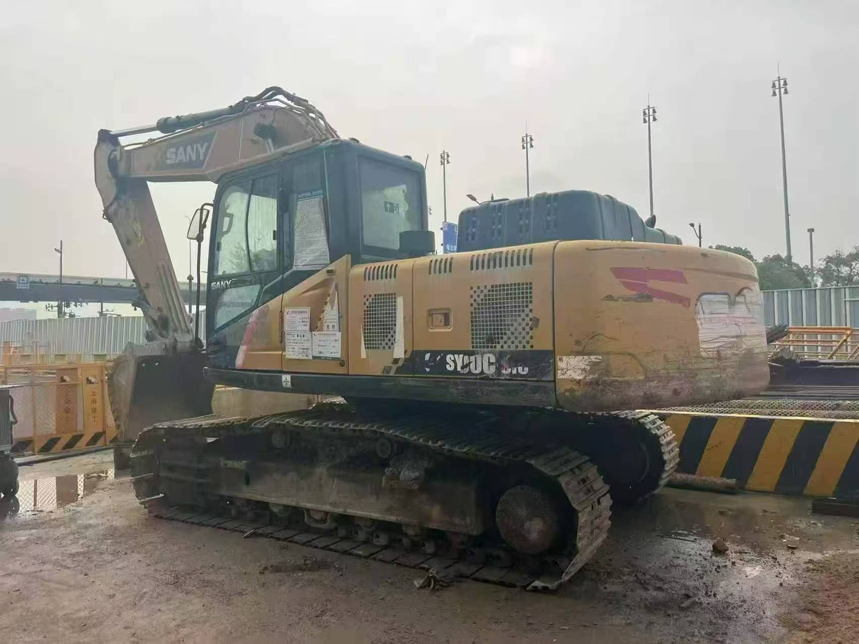 Buy Sany SY200C Used Excavator / 4