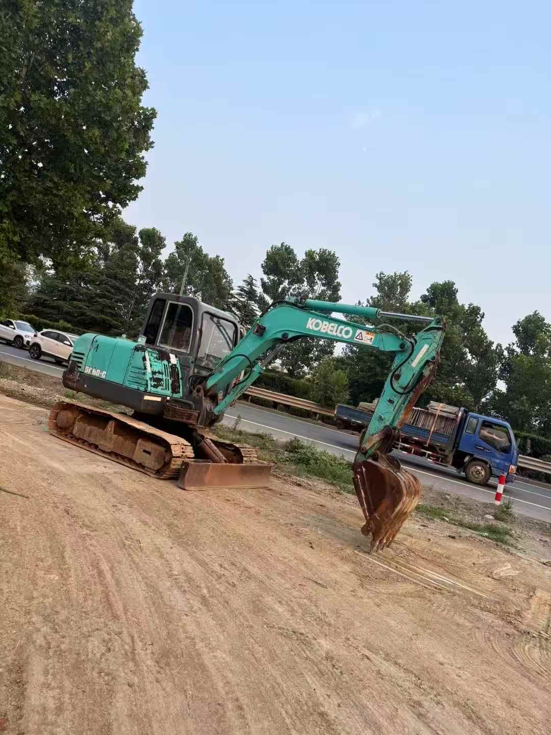 Buy Kobelco SK60 Used Excavator / 4