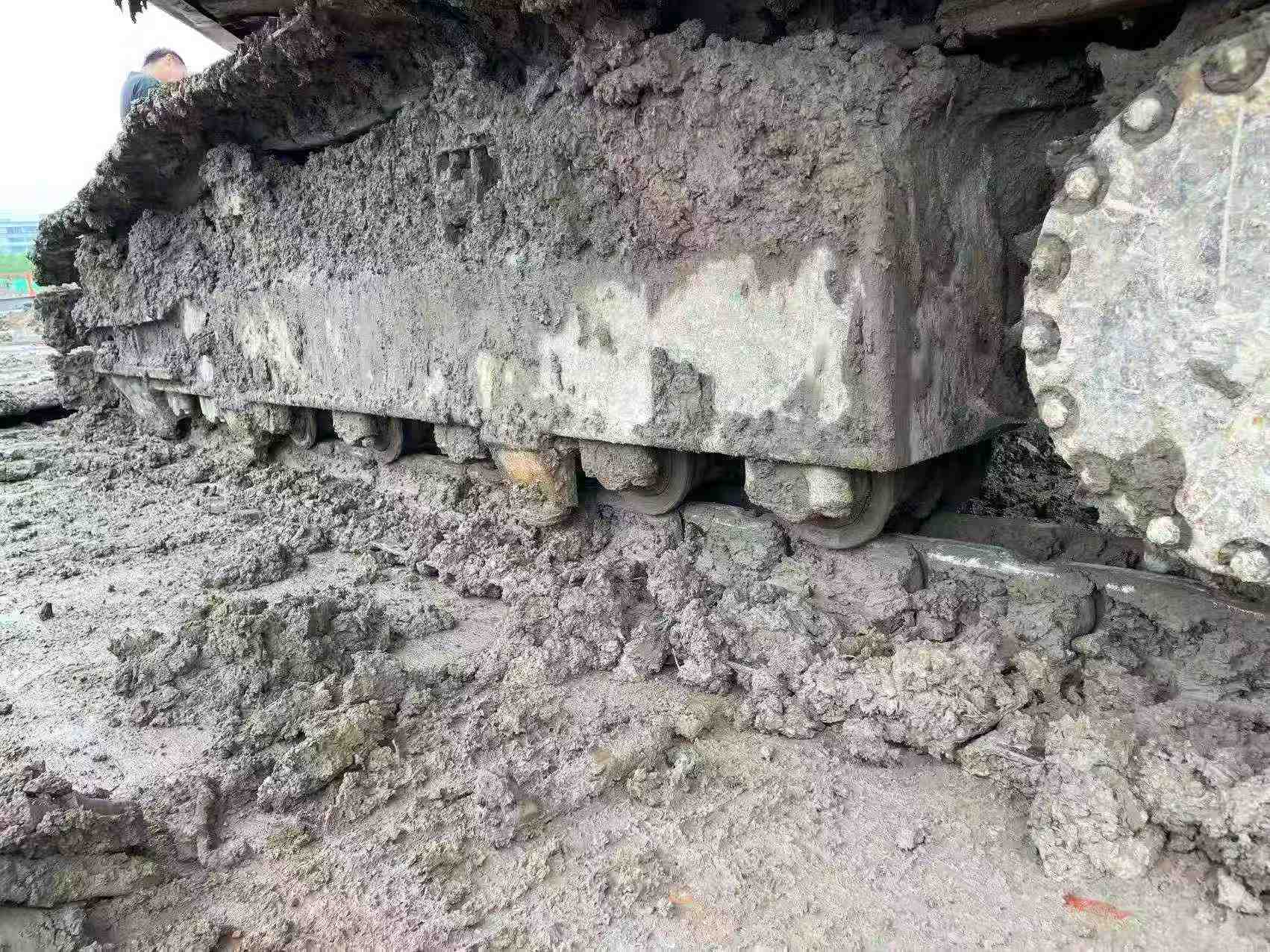 Buy Komatsu PC200-7 Used Excavator / 6