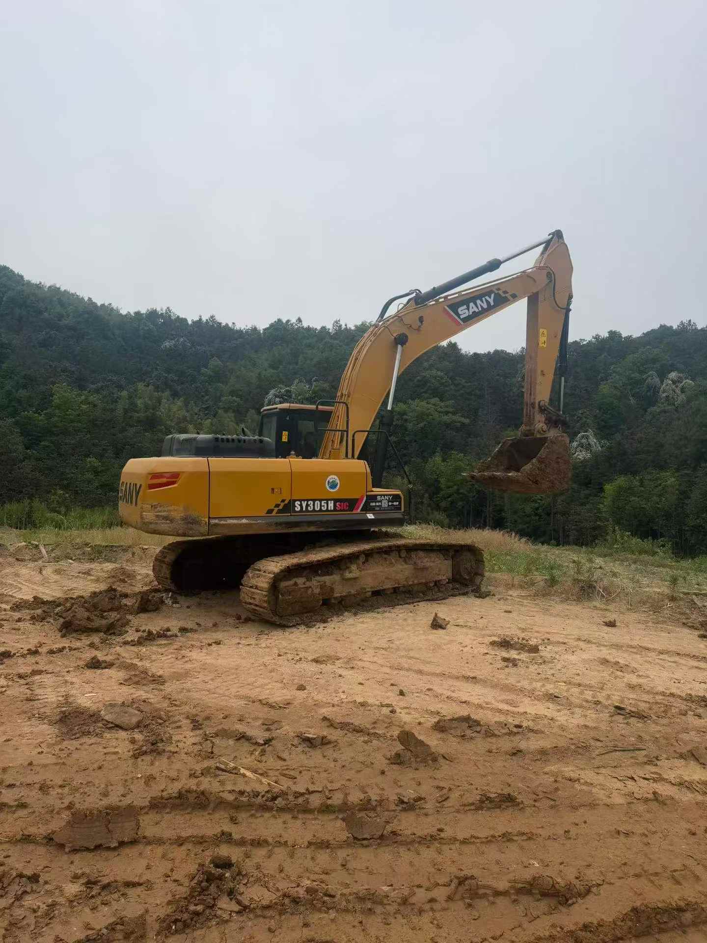 Buy Sany SY245H Used Excavator / 3