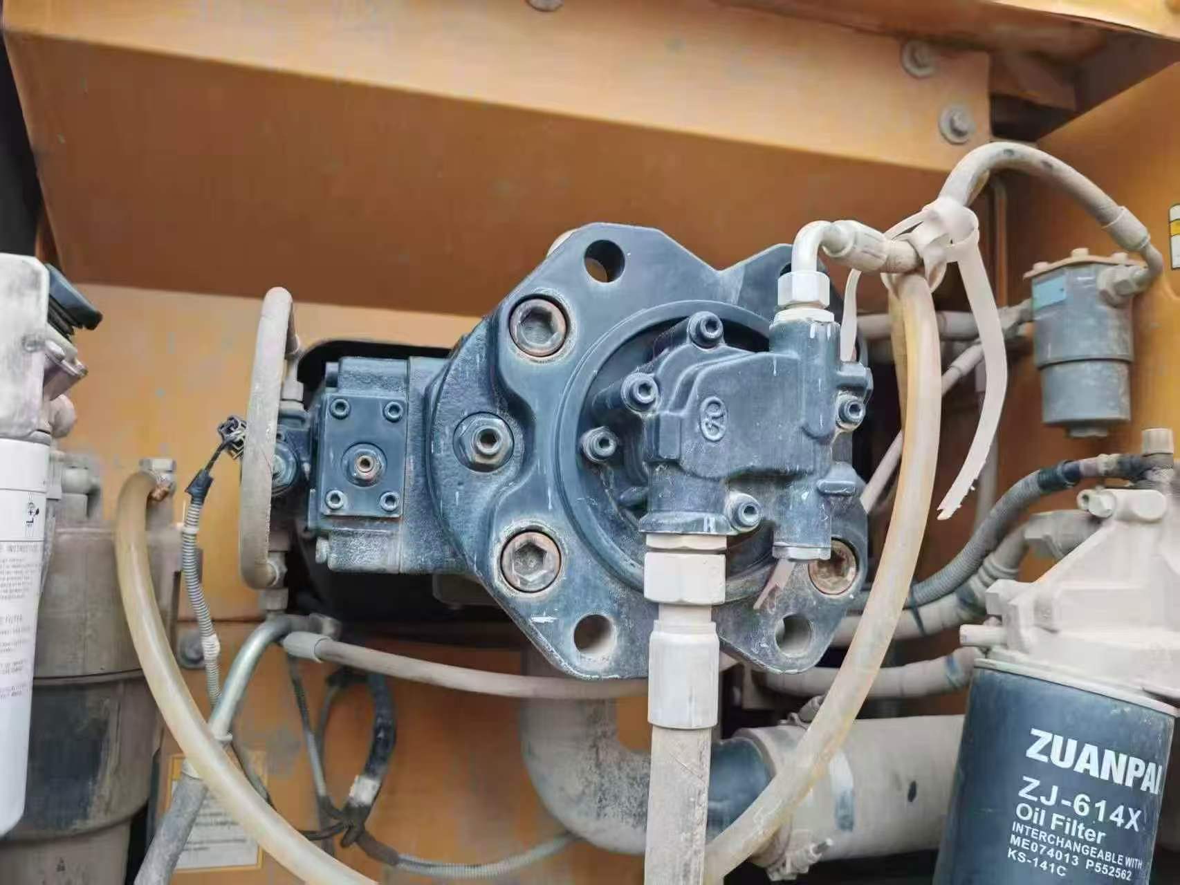 Buy Sany SY200C Used Excavator / 8