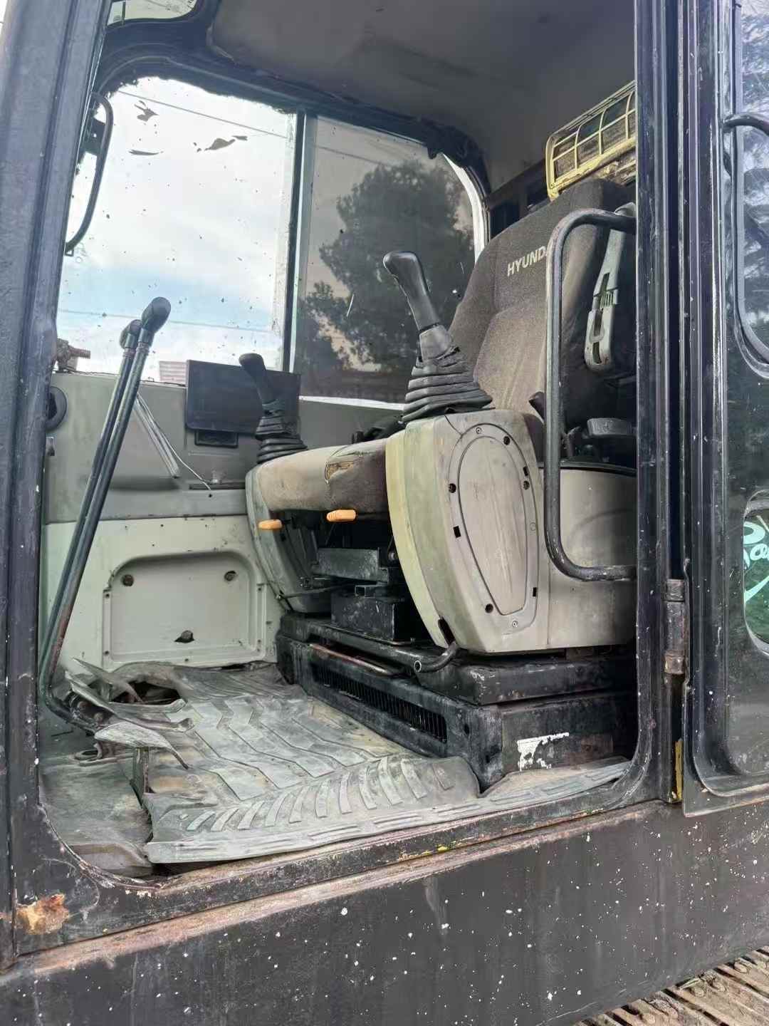Buy Hyundai R60-7 Used Excavator / 9