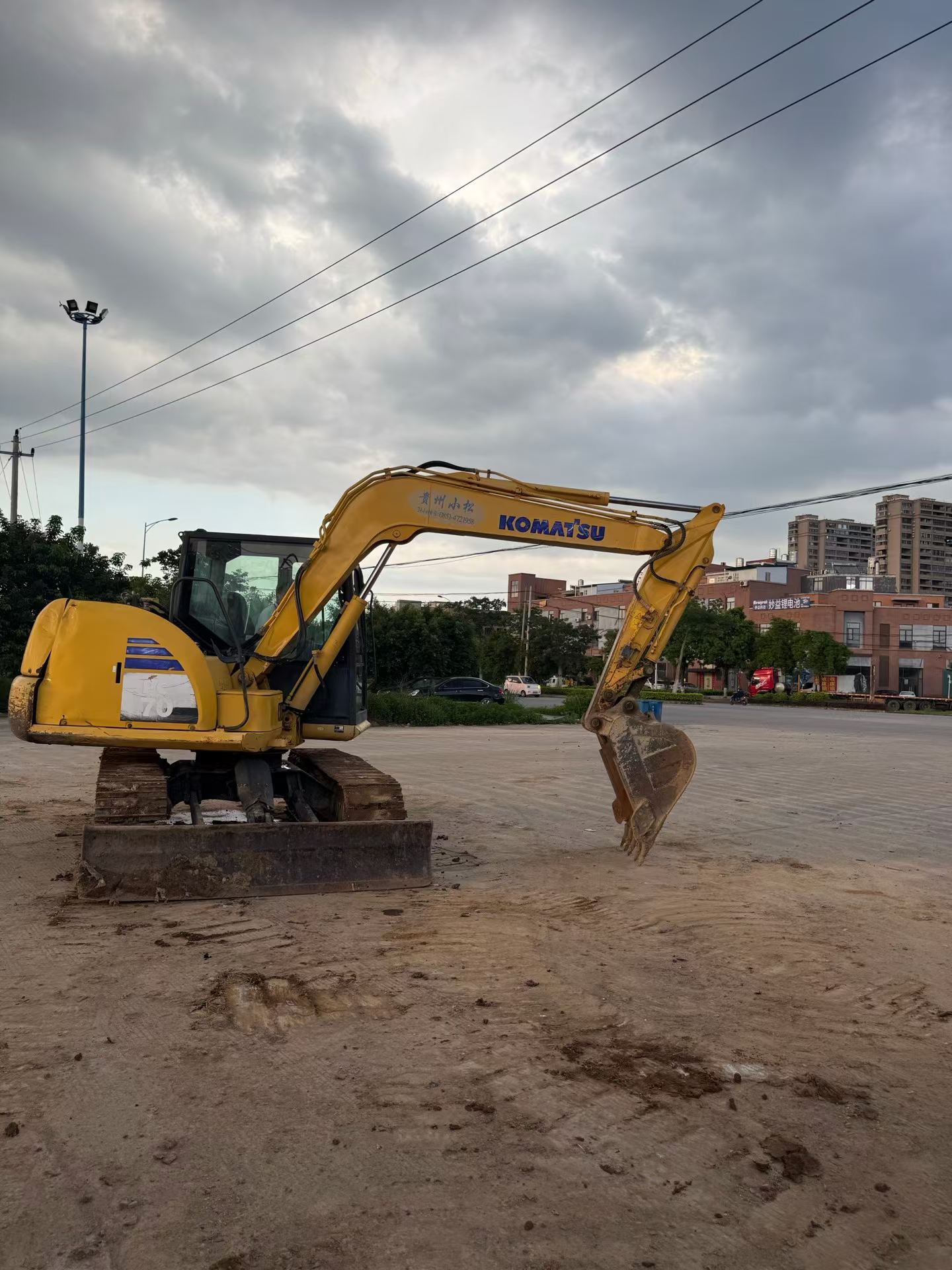 Buy Komatsu PC70-8 Used Excavator / 3