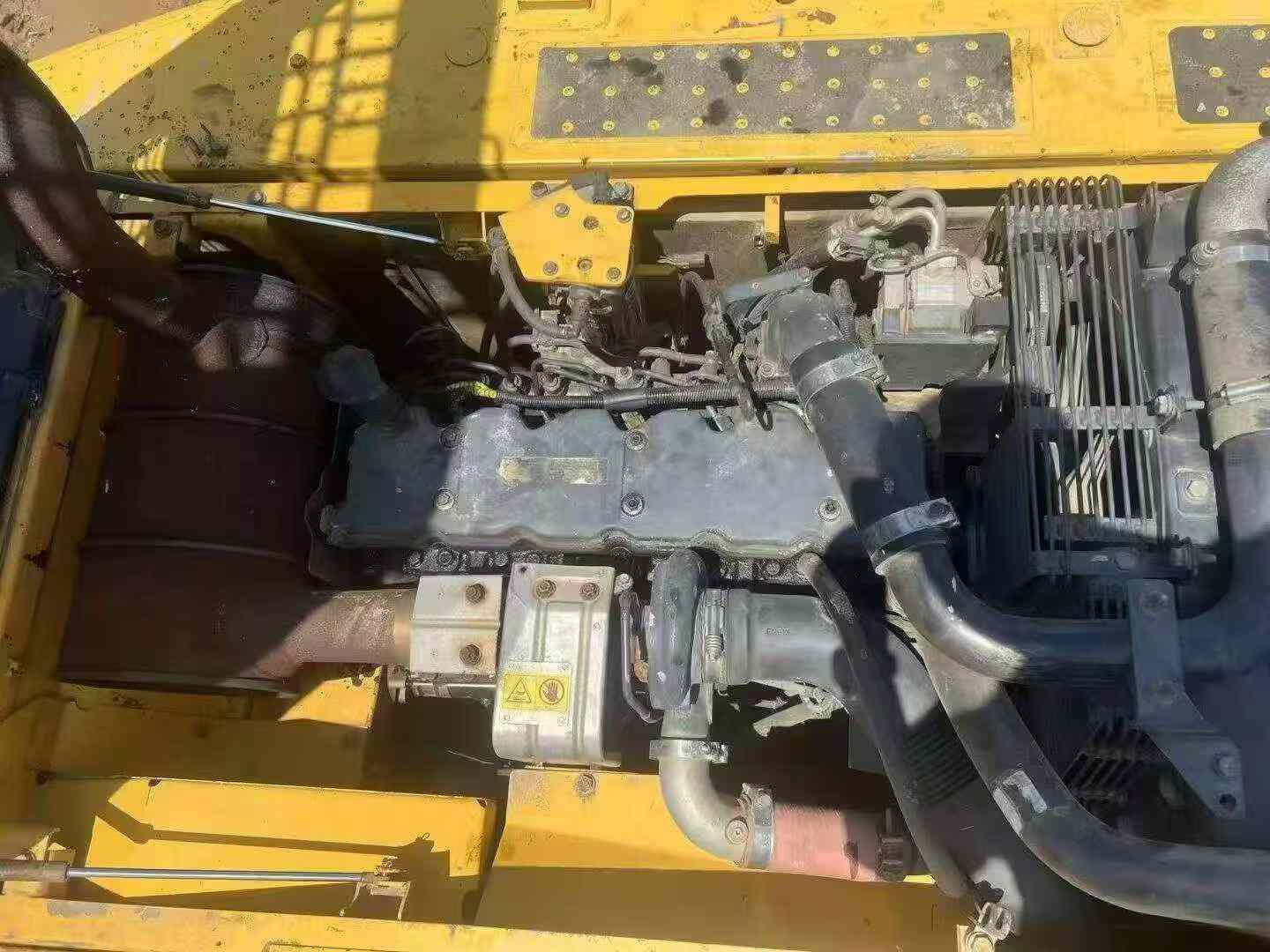 Buy Komatsu PC200-8 Used Excavator / 4