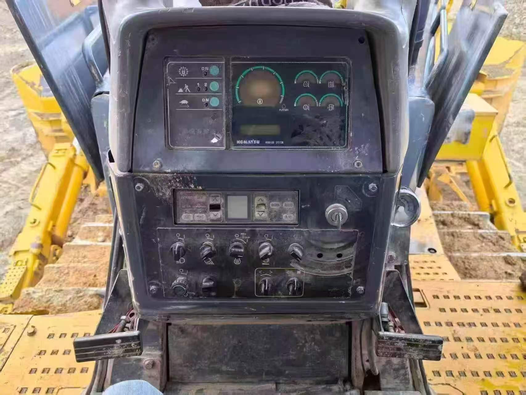 Buy Komatsu WA475-10 Used Excavator / 8