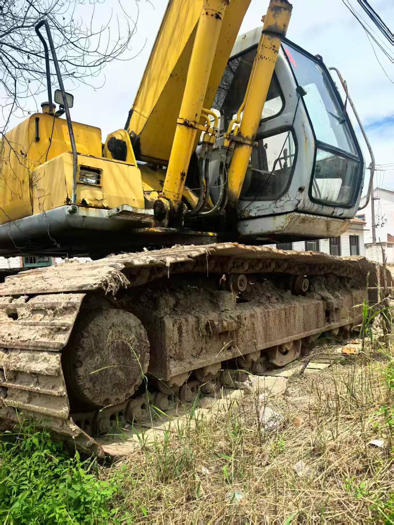 Buy Sumitomo SH200 Used Excavator / 2