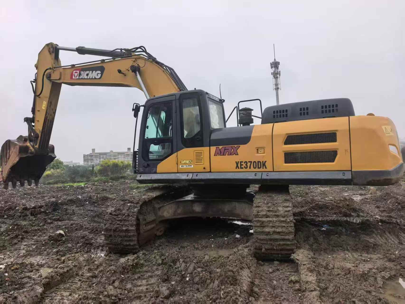 Buy XCMG XE370 Used Excavator / 6 Buy XCMG XE370 Used Excavator / 6