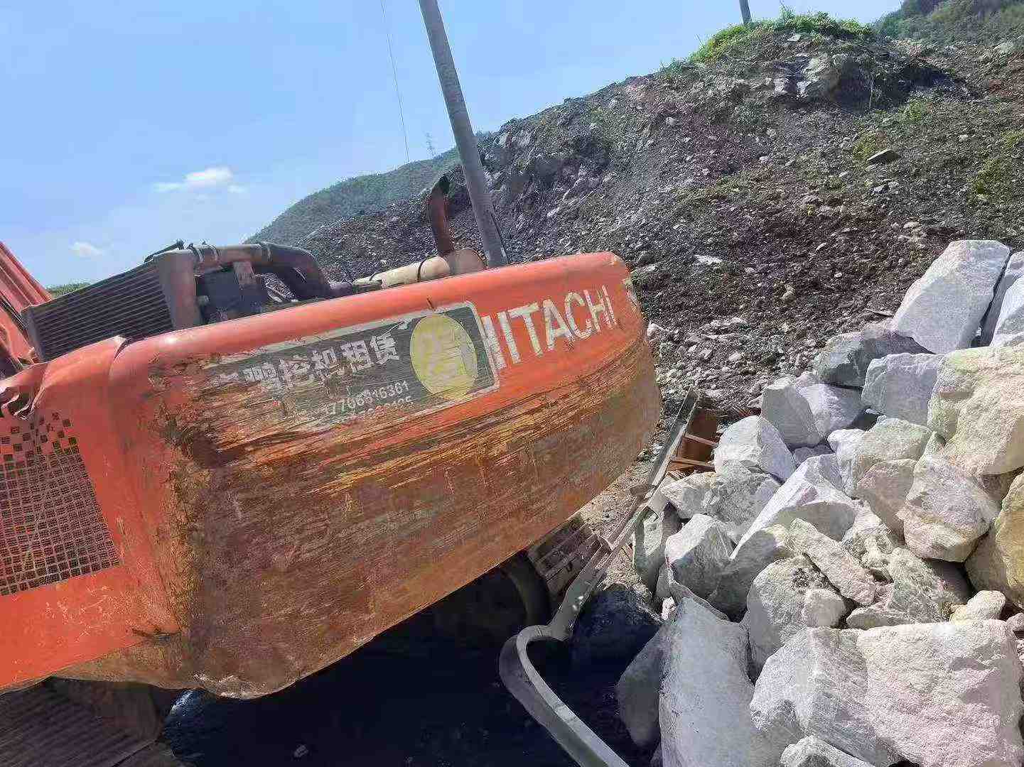 Buy Hitachi ZX330-3 Used Excavator / 3