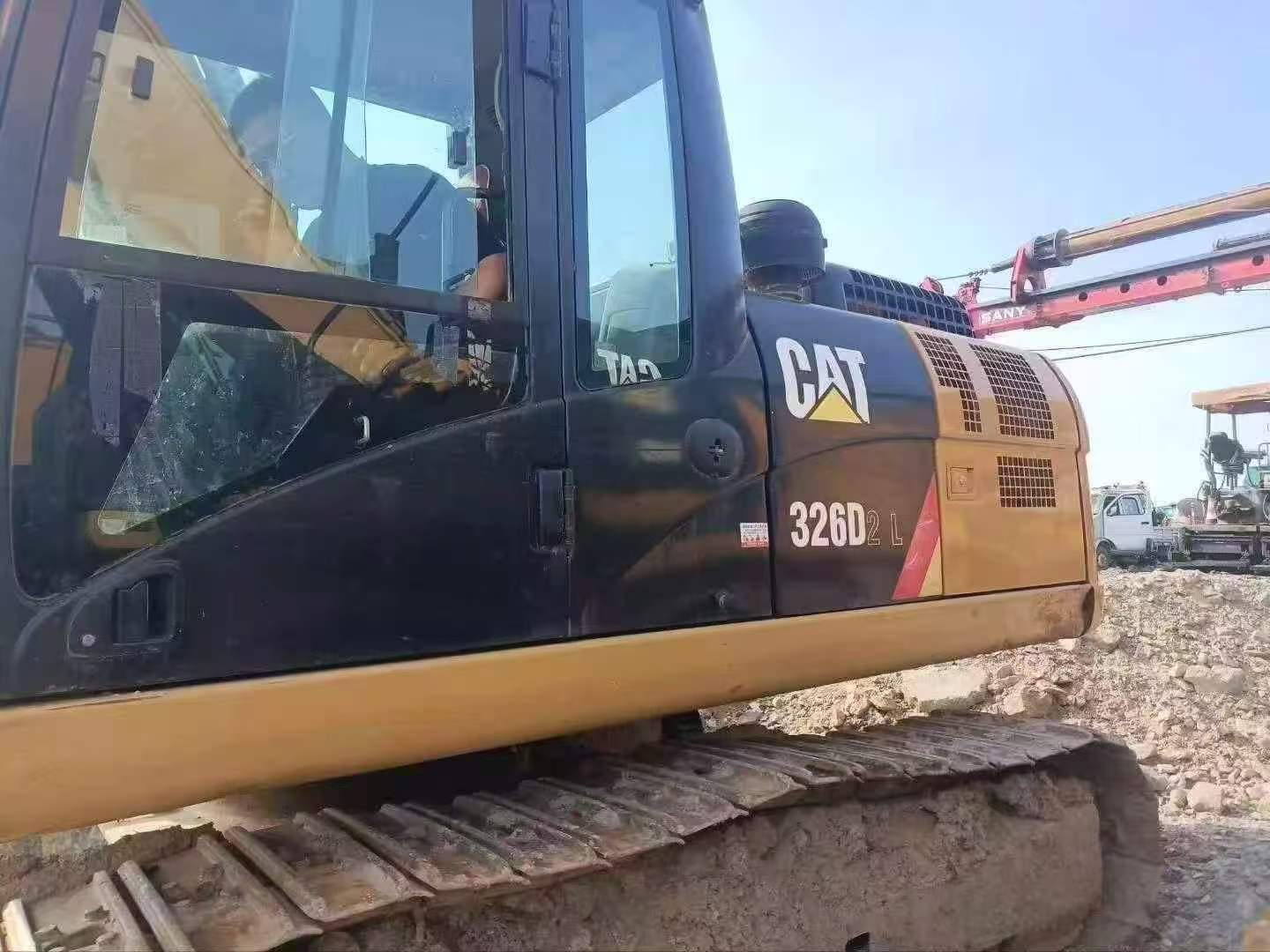 Buy Caterpillar 323 Used Excavator / 1