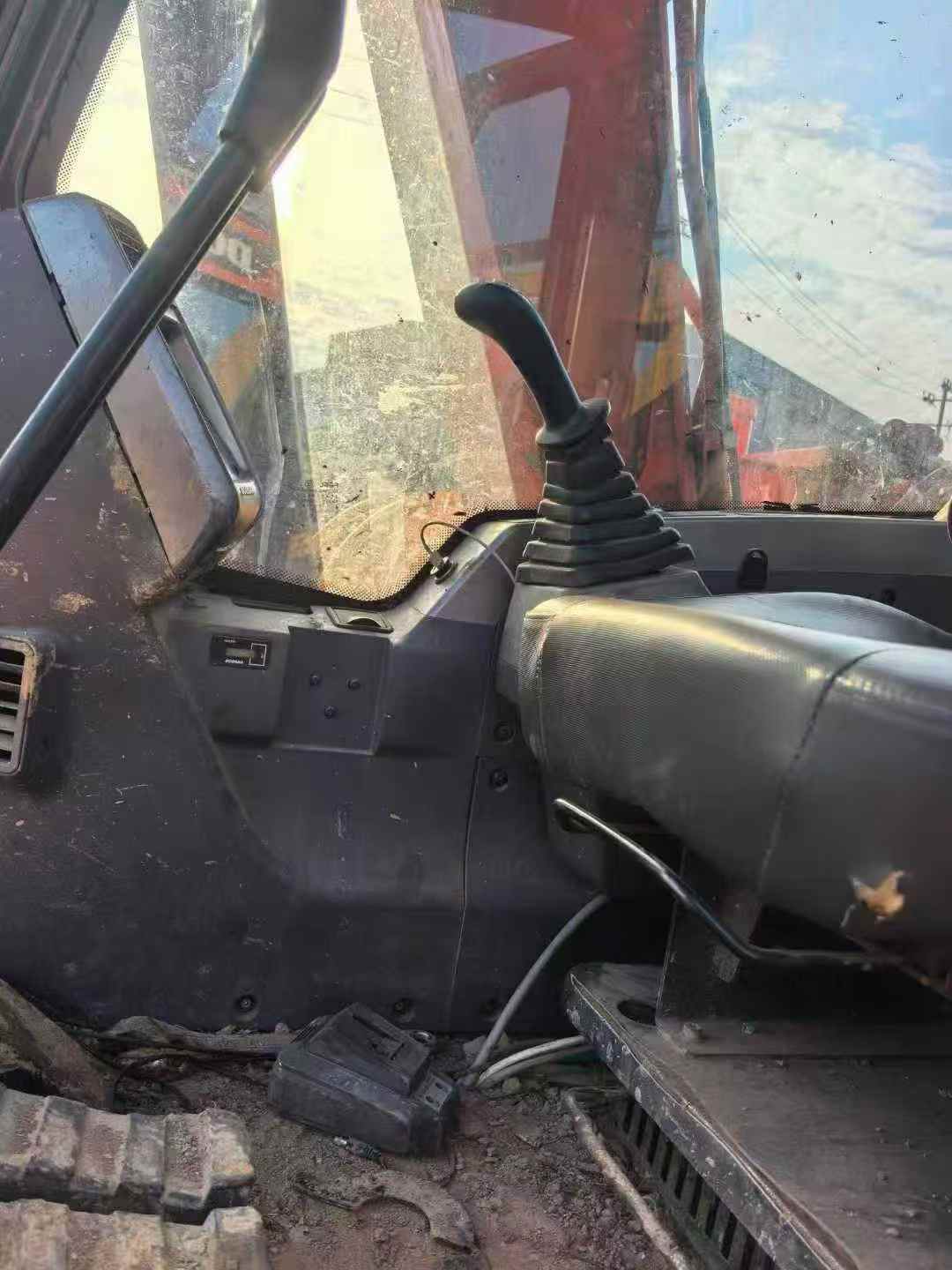 Buy Doosan DX75 Used Excavator / 8 Buy Doosan DX75 Used Excavator / 8