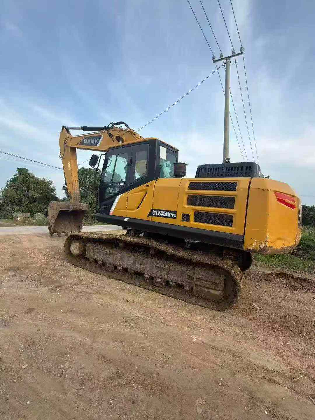 Buy Sany SY245H Used Excavator / 2 Buy Sany SY245H Used Excavator / 2