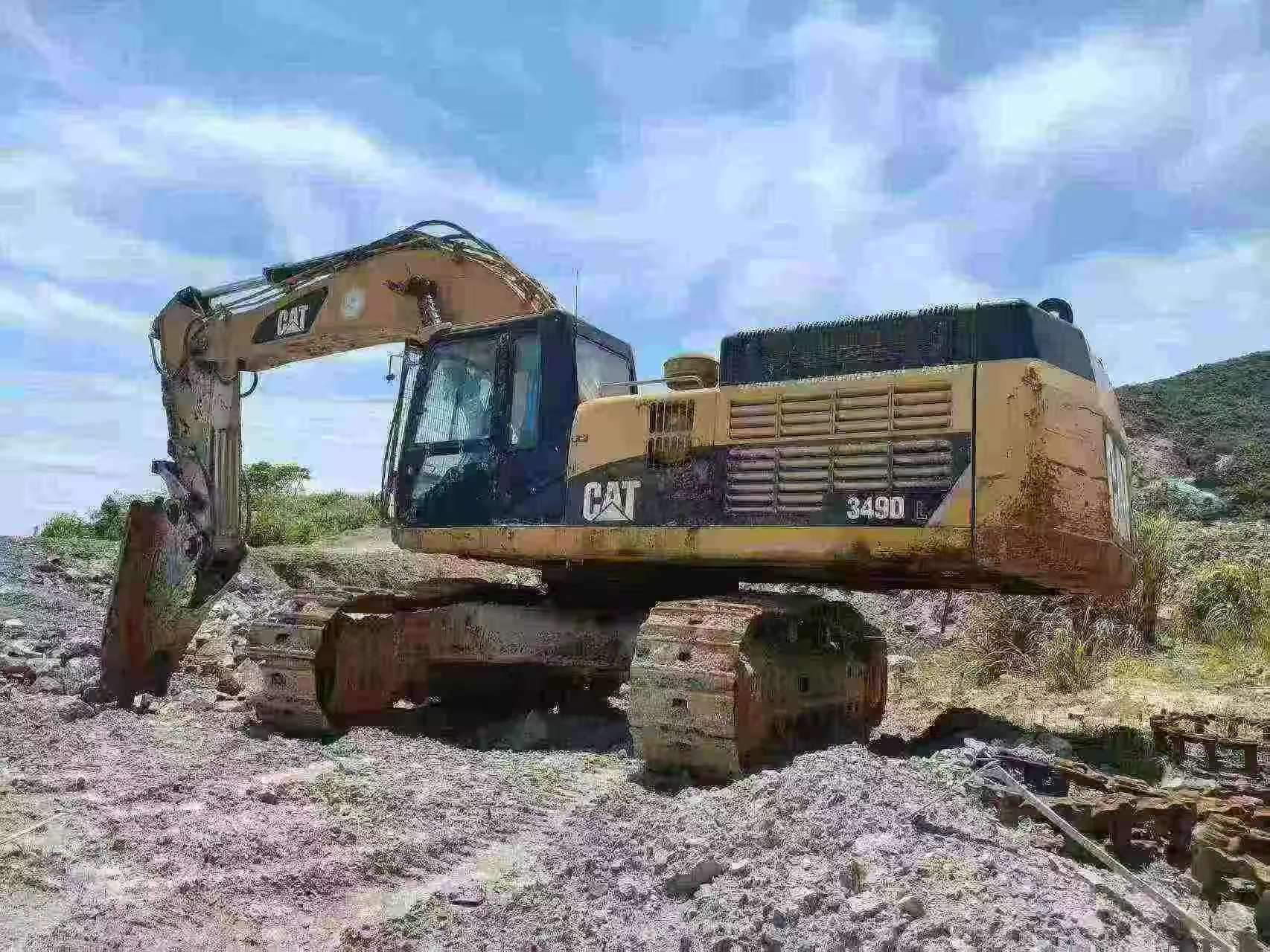 Buy Caterpillar 349E Used Excavator / 1