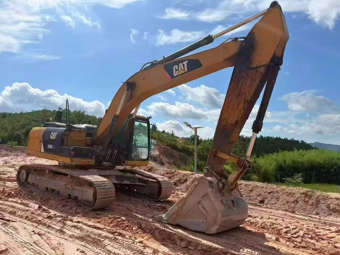 Buy Caterpillar 326DL Used Excavator / 3 Buy Caterpillar 326DL Used Excavator / 3