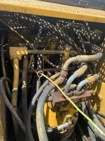 Buy Caterpillar 320V2 Used Excavator / 4 Buy Caterpillar 320V2 Used Excavator / 4