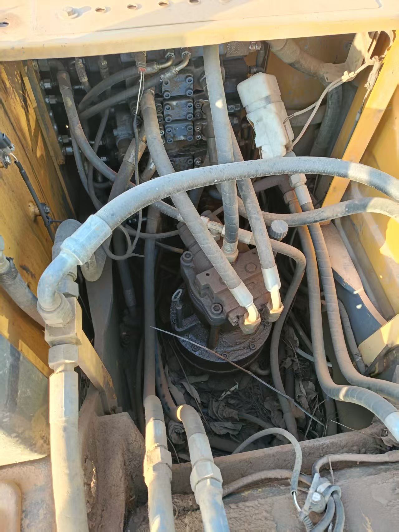 Buy XCMG XE135B Used Excavator / 2 Buy XCMG XE135B Used Excavator / 2