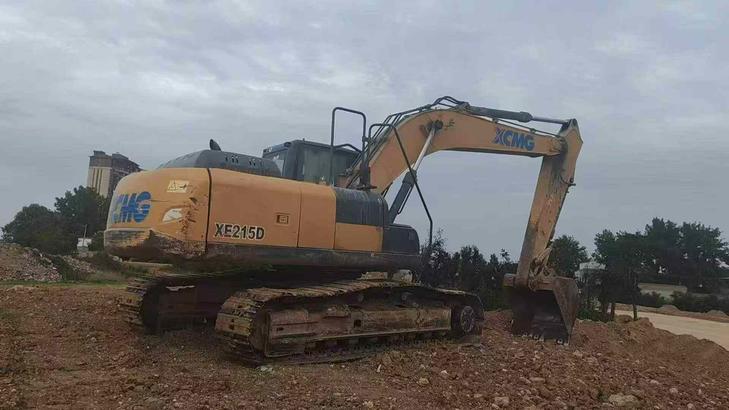 Buy XCMG XE215 Used Excavator / 1