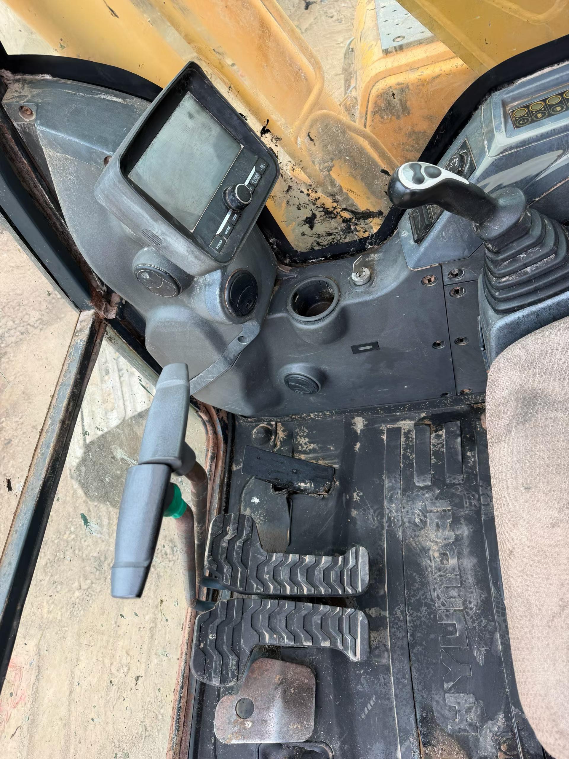 Buy Hyundai R150-7 Used Excavator / 9 Buy Hyundai R150-7 Used Excavator / 9