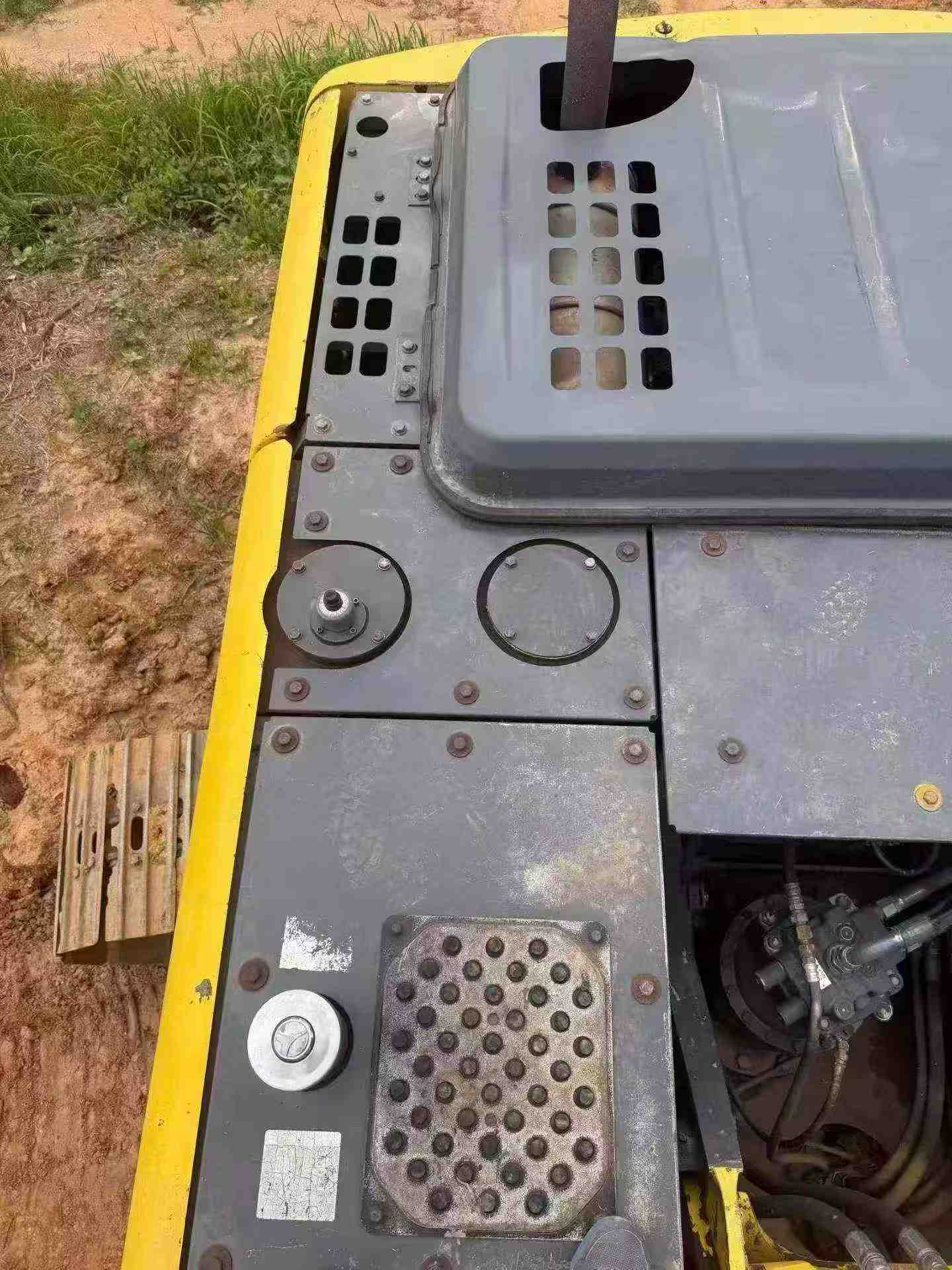 Buy Sumitomo SH200A5 Used Excavator / 4 Buy Sumitomo SH200A5 Used Excavator / 4