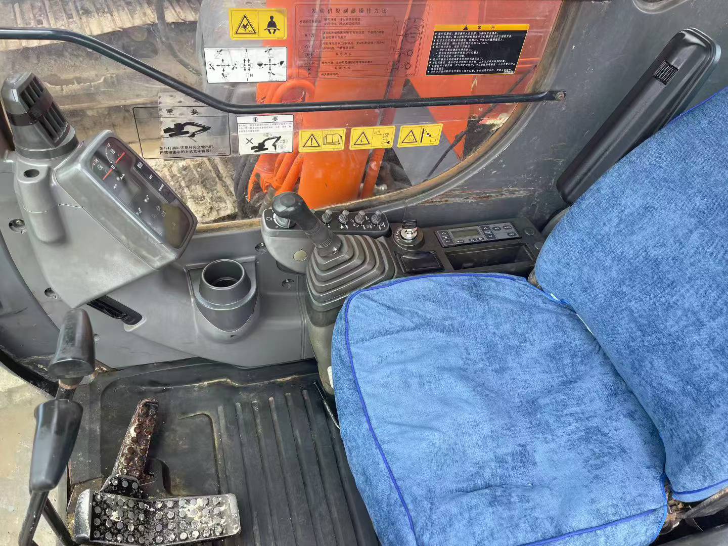 Buy Hitachi ZX200-3G Used Excavator / 9 Buy Hitachi ZX200-3G Used Excavator / 9