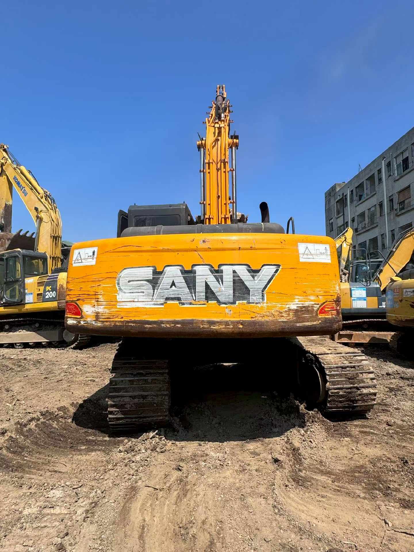 Buy Sany SY215C-8 Used Excavator / 3 Buy Sany SY215C-8 Used Excavator / 3