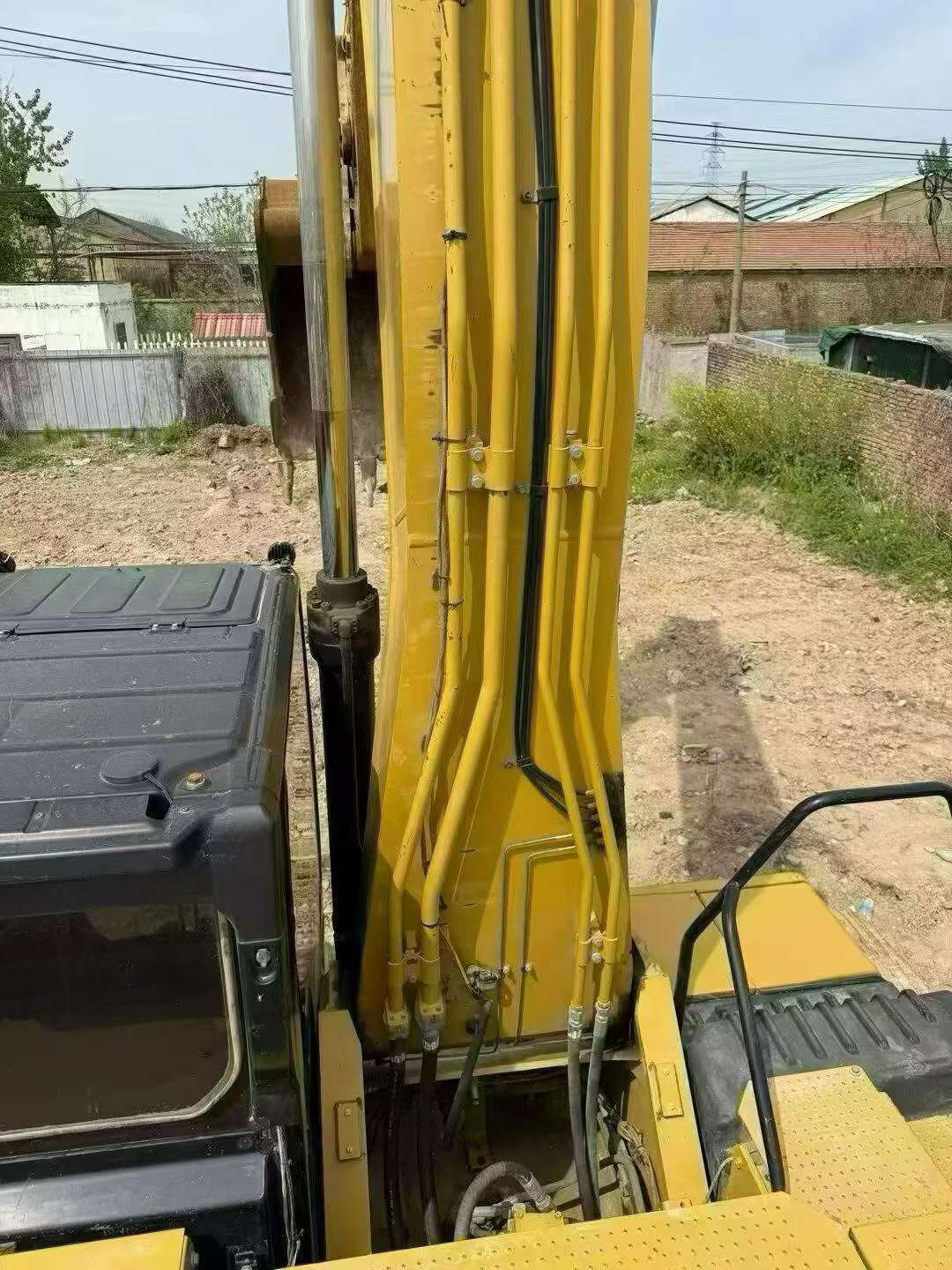 Buy Caterpillar 330B Used Excavator / 3 Buy Caterpillar 330B Used Excavator / 3