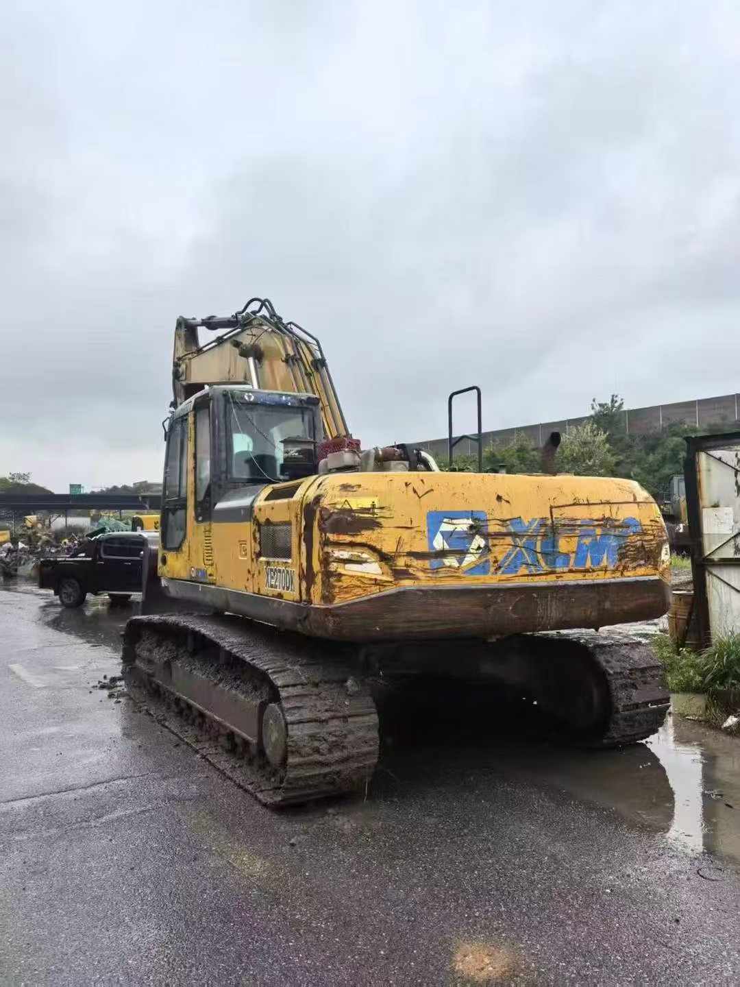 Buy XCMG XE270DK Used Excavator / 1