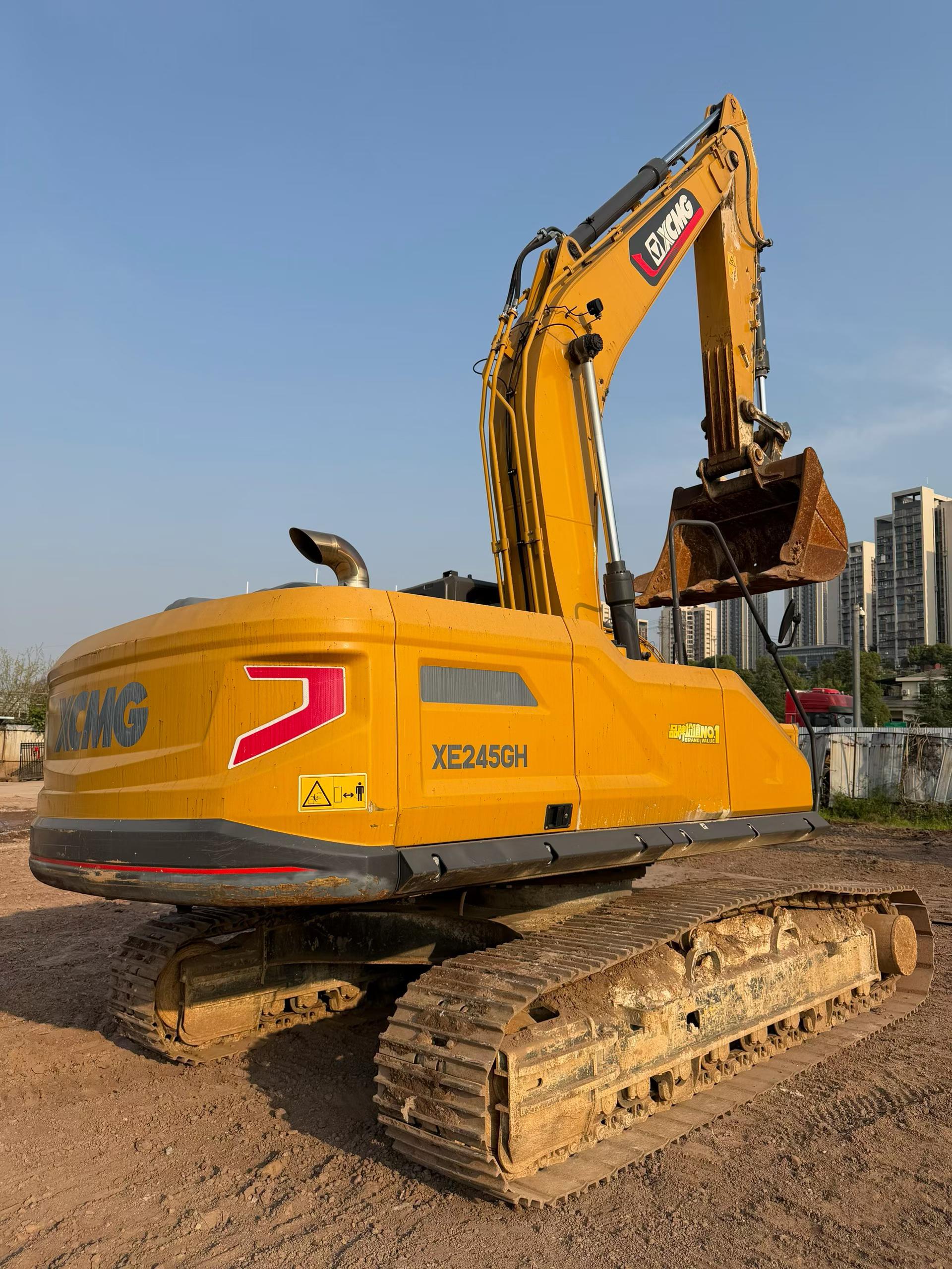 Buy XCMG XE245GH Used Excavator / 3