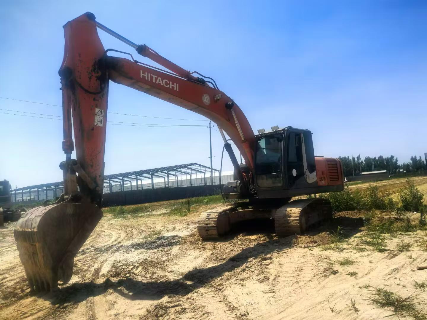Buy Hitachi EX200-3 Used Excavator / 3