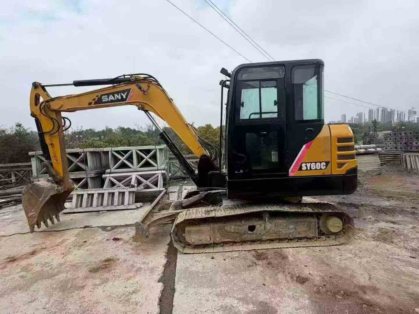 Buy Sany SY55 Used Excavator / 1