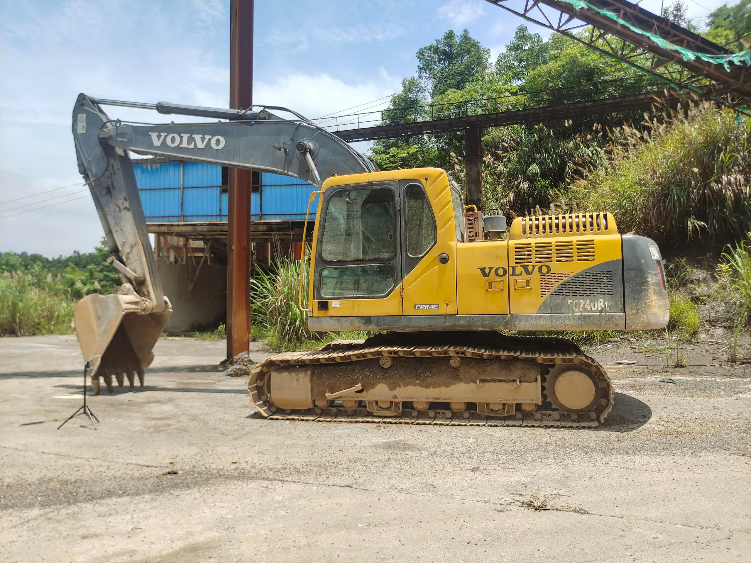 Buy Volvo EC210B Used Excavator / 4